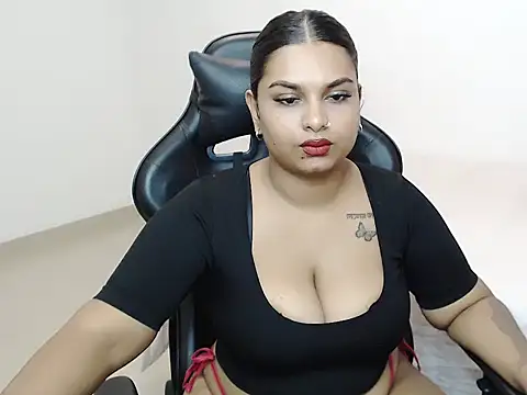 layla amin online show from 2, 2, 2025