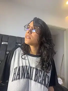 PilarJones  online show from 19, 4, 2026