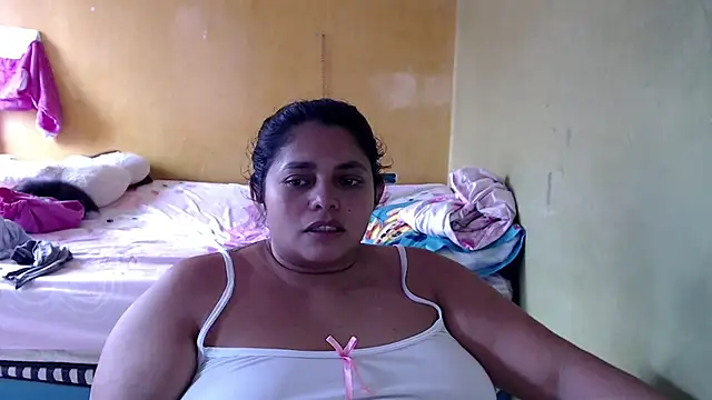 yulieth bbw online show from 17, 5, 2026