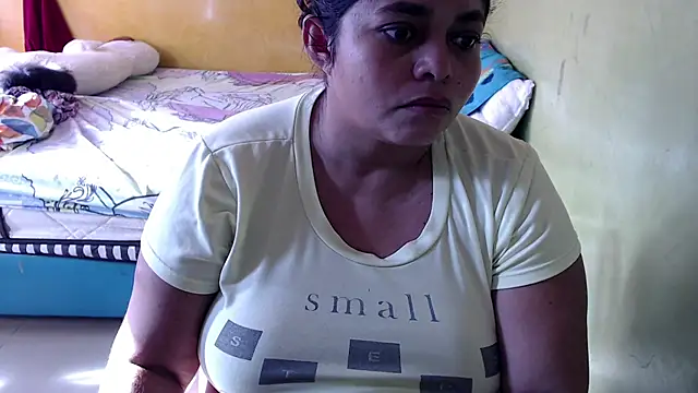 yulieth bbw online show from 27, 4, 2026