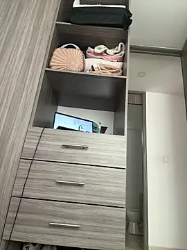 lau ass goddess online show from 21, 6, 2026