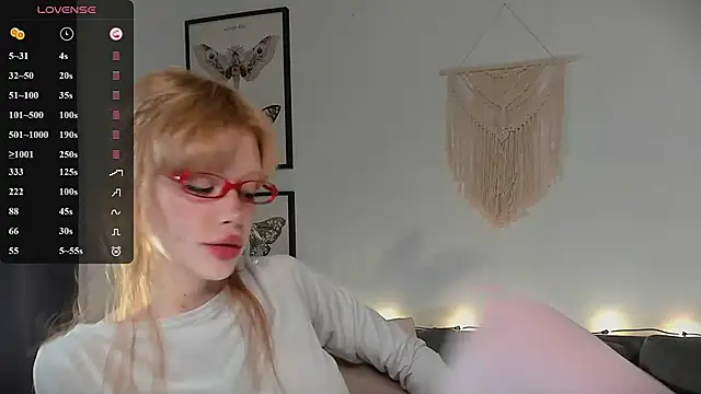 boobsybootie online show from 31, 5, 2026