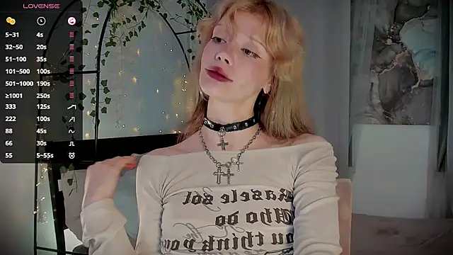 Snapshot of boobsybootie chatting on 17, 6, 2026 boobsybootie online show from 17, 6, 2026