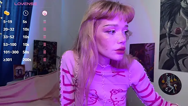 boobsybootie online show from 4, 3, 2025