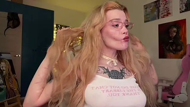 boobsybootie online show from 26, 1, 2025