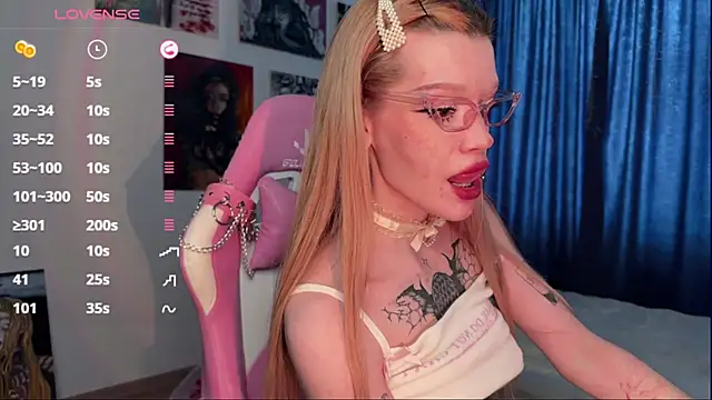 boobsybootie online show from 14, 3, 2025