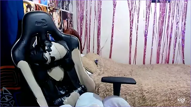 Snapshot of JINX_26 chatting on 14, 2, 2025 JINX 26 online show from 14, 2, 2025