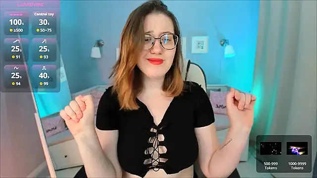 Snapshot of Charmy_Gracy chatting on 4, 10, 2025 Charmy Gracy online show from 4, 10, 2025