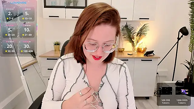 Charmy Gracy online show from 15, 5, 2026
