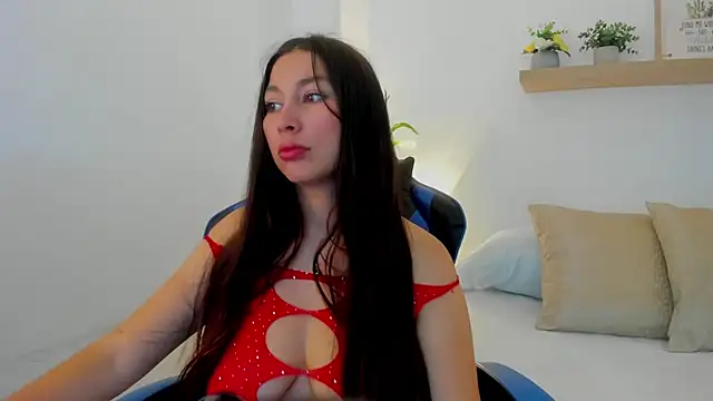 Snapshot of bella_99_ chatting on 20, 7, 2026 bella 99 online show from 20, 7, 2026