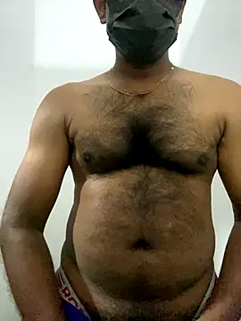 Snapshot of MALEHYPER chatting on 7, 10, 2025 MALEHYPER online show from 7, 10, 2025