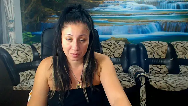 Snapshot of MoistMady chatting on 12, 10, 2025 MoistMady online show from 12, 10, 2025