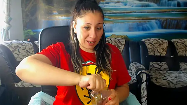 Snapshot of MoistMady chatting on 29, 10, 2025 MoistMady online show from 29, 10, 2025