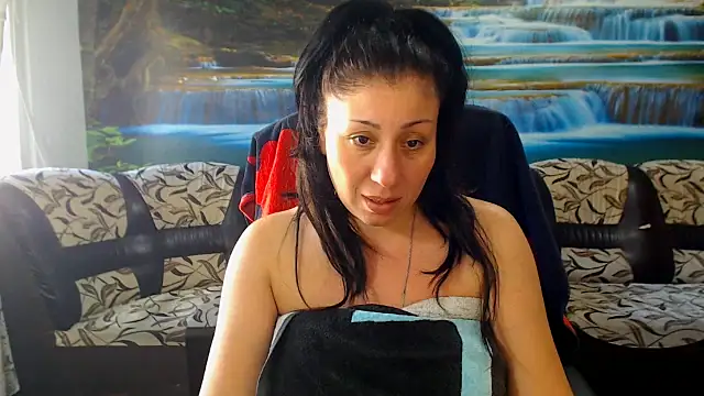 MoistMady online show from 9, 3, 2026