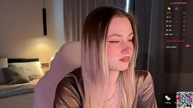 elinanortas online show from 22, 11, 2025