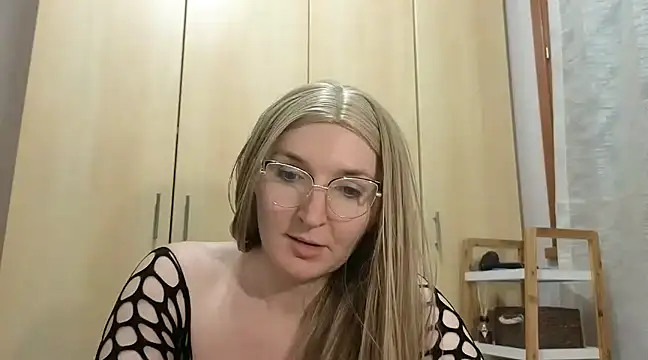 vanda26hot online show from 27, 2, 2025