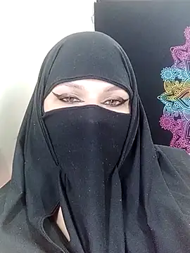 evelyn  salah online show from 22, 10, 2025