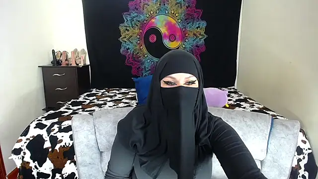 evelyn  salah online show from 28, 11, 2025