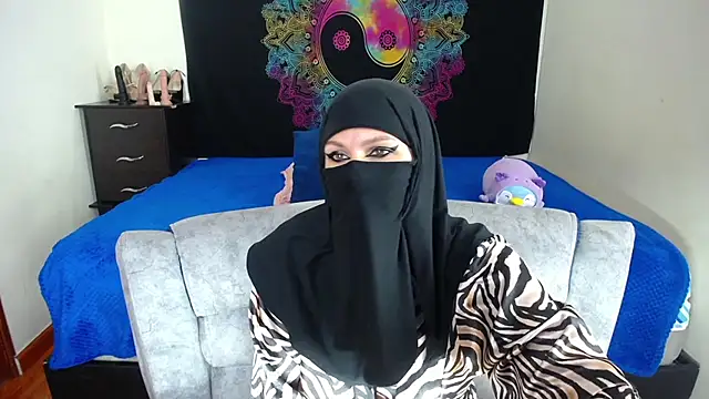 evelyn  salah online show from 30, 11, 2025