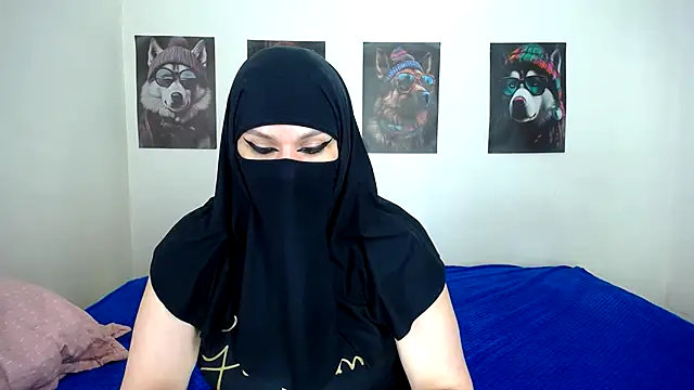 evelyn  salah online show from 8, 10, 2025