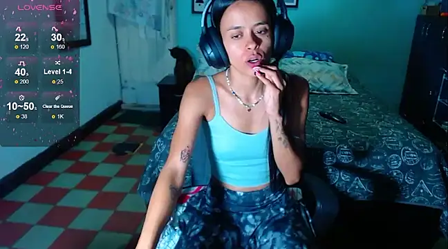 Mia sexy18  online show from 8, 3, 2025