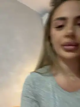 AshleySinn online show from 29, 10, 2025