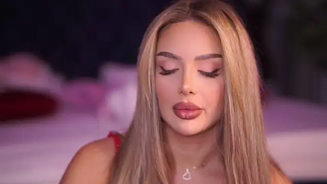 AshleySinn online show from 4, 11, 2025