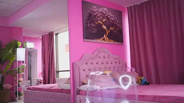 AshleySinn online show from 8, 11, 2025