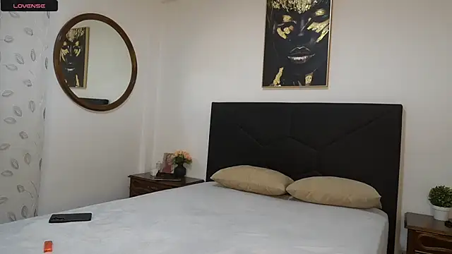 adellle online show from 23, 4, 2026