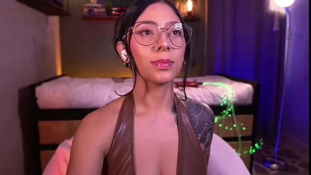 camila3   online show from 8, 1, 2026