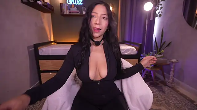 camila3   online show from 22, 4, 2026
