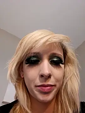 AmethystFoxx online show from 14, 3, 2025