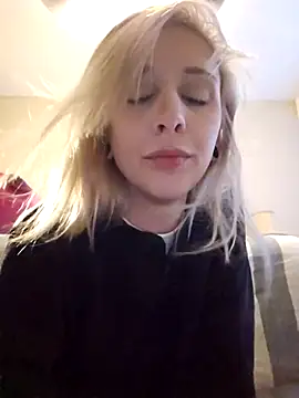 AmethystFoxx online show from 3, 12, 2025