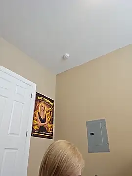 AmethystFoxx online show from 16, 3, 2026