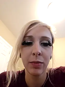 AmethystFoxx online show from 15, 11, 2025