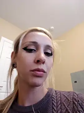 AmethystFoxx online show from 21, 10, 2025