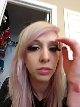 AmethystFoxx online show from 22, 9, 2025