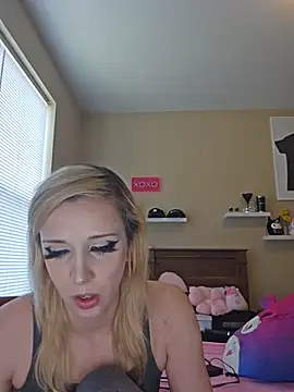 AmethystFoxx online show from 28, 5, 2026
