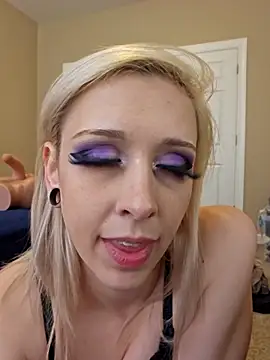 AmethystFoxx online show from 27, 9, 2025