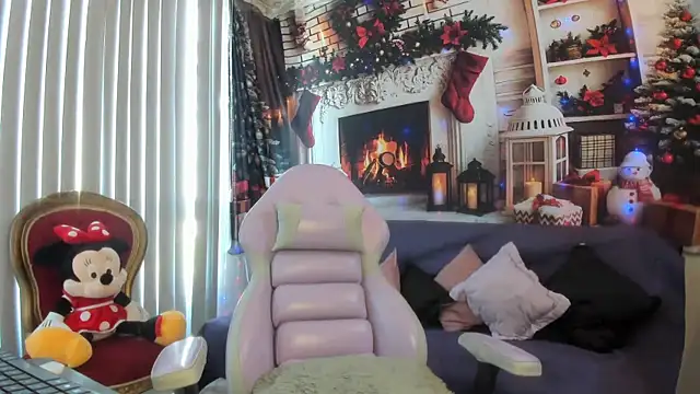 Snapshot of ashleymilf_1 chatting on 12, 11, 2025 ashleymilf 1 online show from 12, 11, 2025