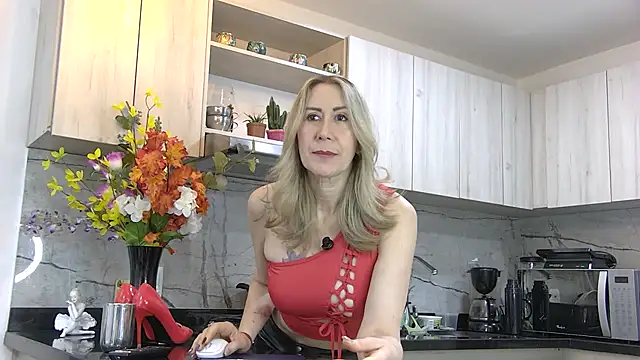 Snapshot of ashleymilf_1 chatting on 7, 6, 2026 ashleymilf 1 online show from 7, 6, 2026