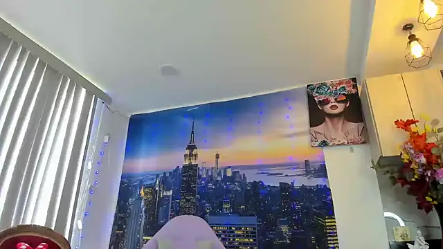 Snapshot of ashleymilf_1 chatting on 22, 10, 2025 ashleymilf 1 online show from 22, 10, 2025