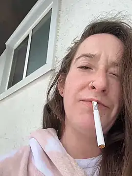 Mini And The Bear online show from 27, 2, 2026