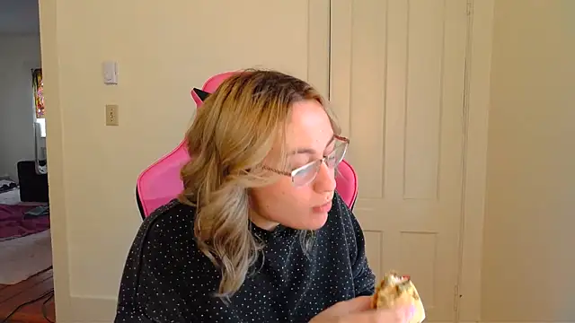 ashleyblaydex online show from 4, 4, 2026