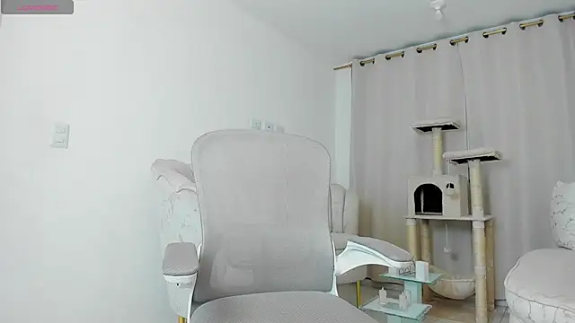 sharon hill online show from 30, 4, 2026