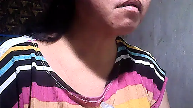 sweetsosie18 online show from 15, 4, 2026