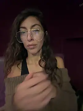 amanilouve online show from 28, 10, 2025