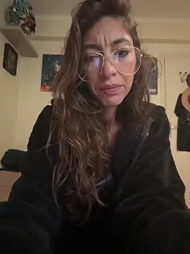 amanilouve online show from 9, 11, 2025