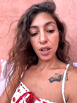 amanilouve online show from 8, 9, 2025