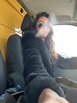 amanilouve online show from 5, 3, 2026